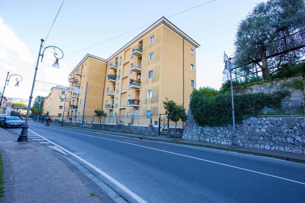 B&B Degli Aranci Sorrento Bagian luar foto